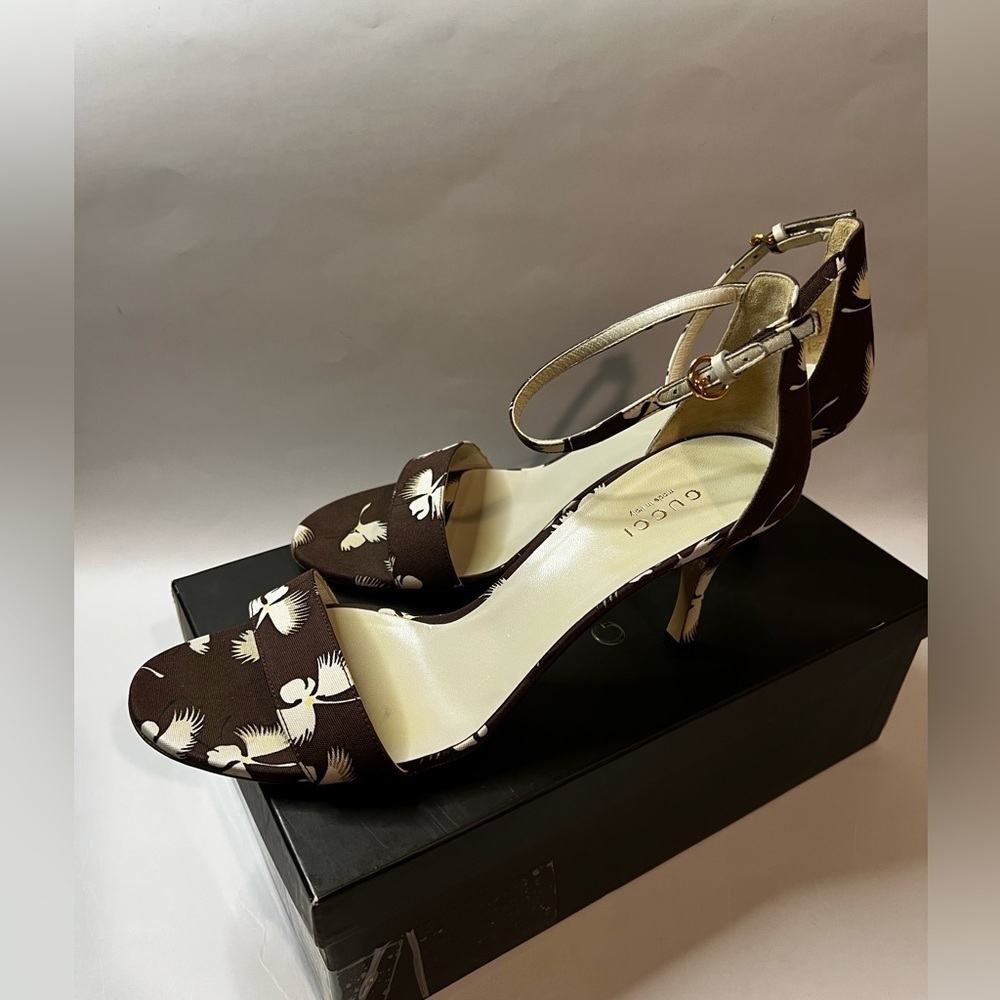 GUCCI Floral Printed Brown Ankle Stiletto Heels Sandals Size 7 - Picture 2 of 7